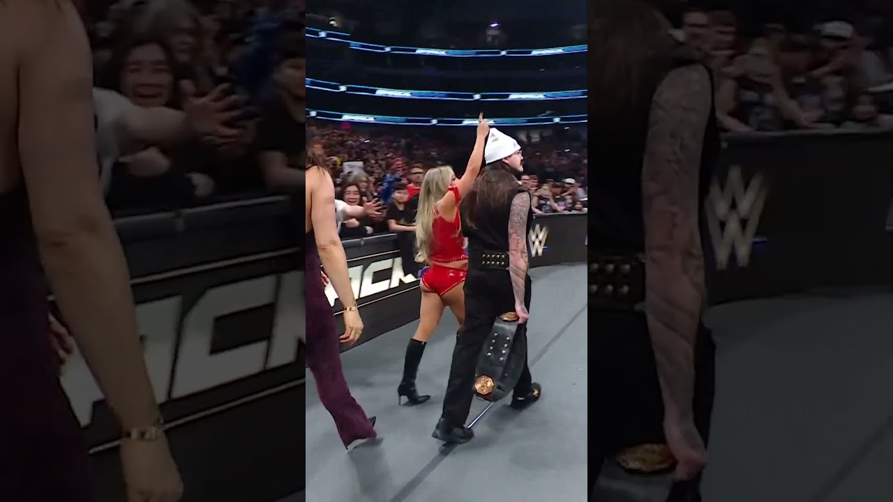 A Valentine's Day Date at SmackDown ❤️🖤
