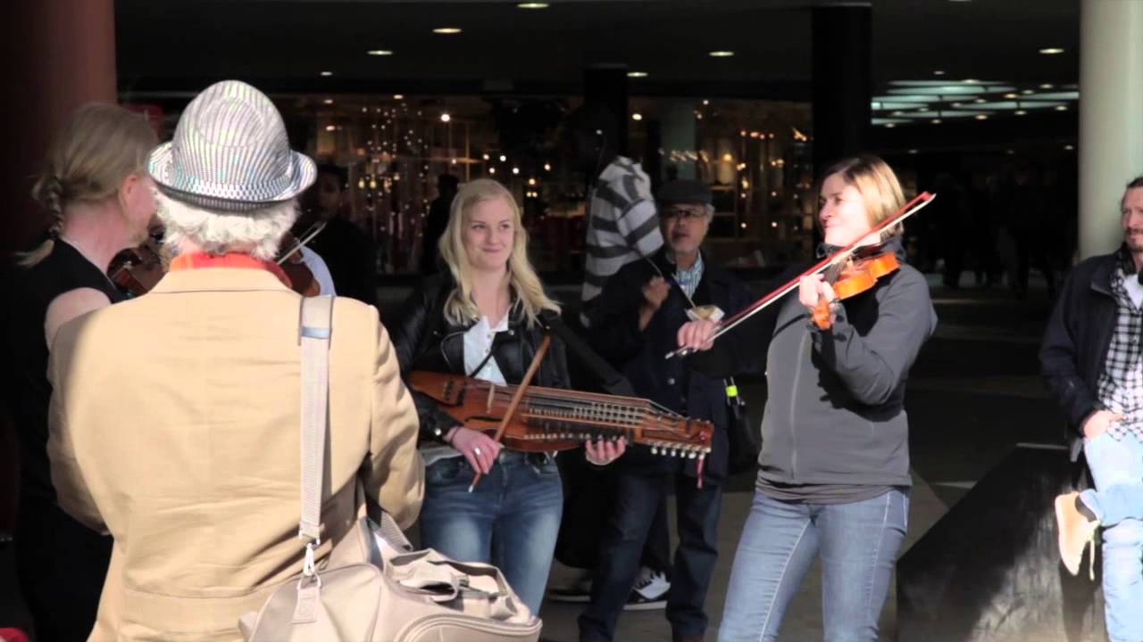 Slängpolska, Flashmob Stockholm 2015