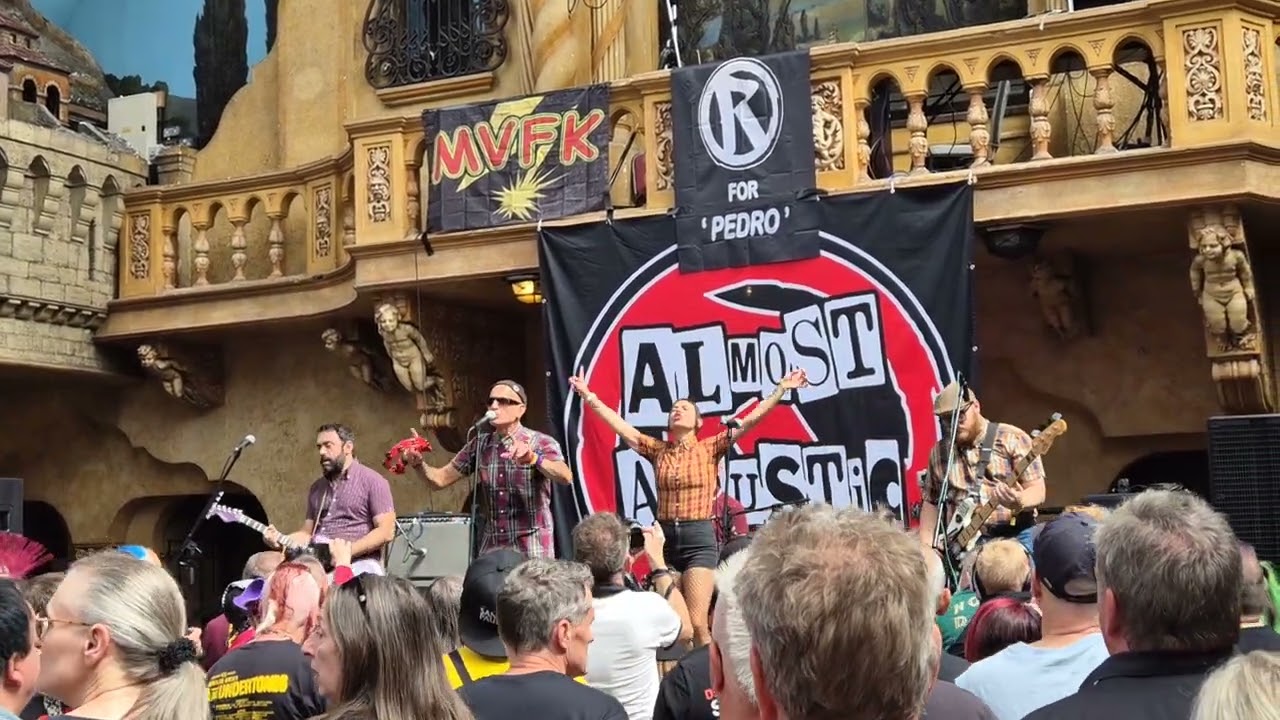 Los Fastidios at Rebellion Festival, Blackpool on the Almost Acoustic stage on Fri. 8/8/25.