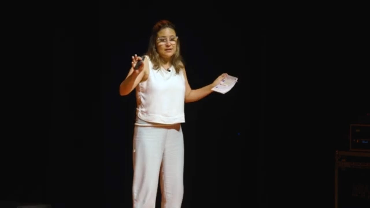 O Olhar de uma mãe sobre a Inclusão | Thaissa Alvarenga | TEDxLeblon