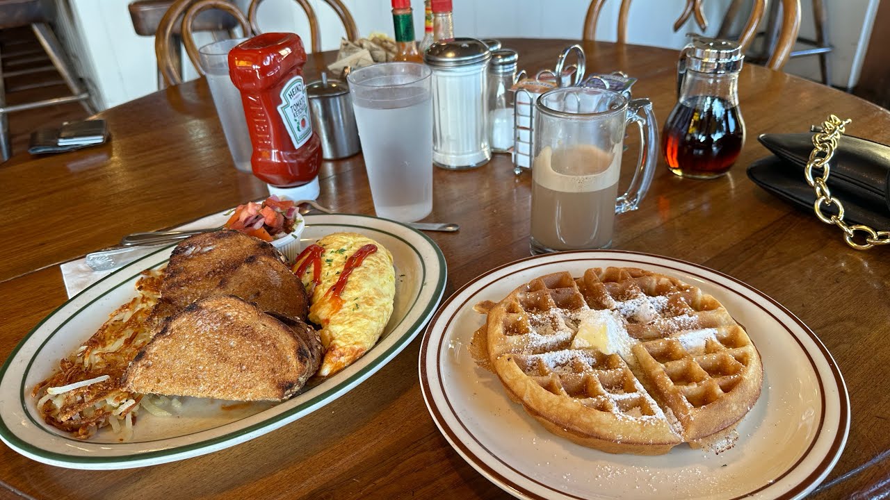 Breakfast at Fred Restaurant in Sausalito California ~ PART 1