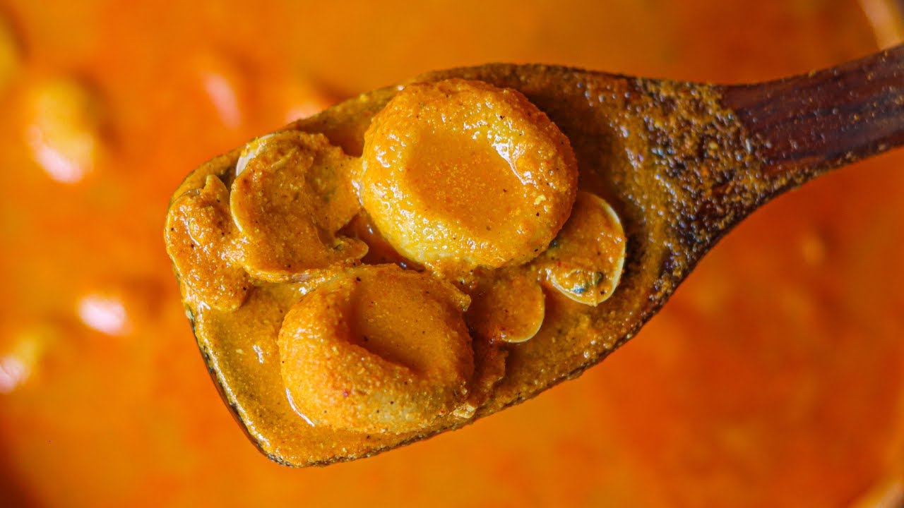 Maruvai Pundi | ಮರುವಾಯಿ ಪುಂಡಿ | Clams - Rice ball curry | Tulunadu Dish @Uchilskitchen