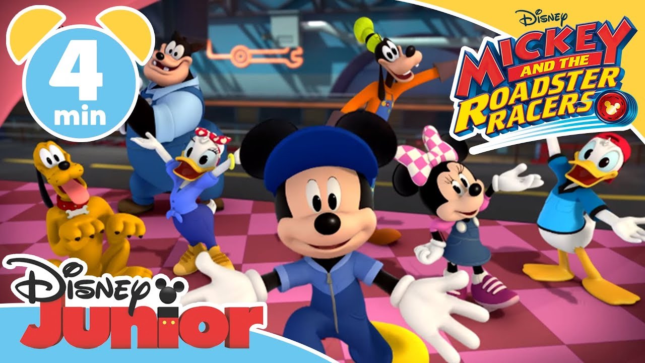 Magical Moments - Topolino e gli amici del rally | La gara di ballo! - Disney Junior Italia