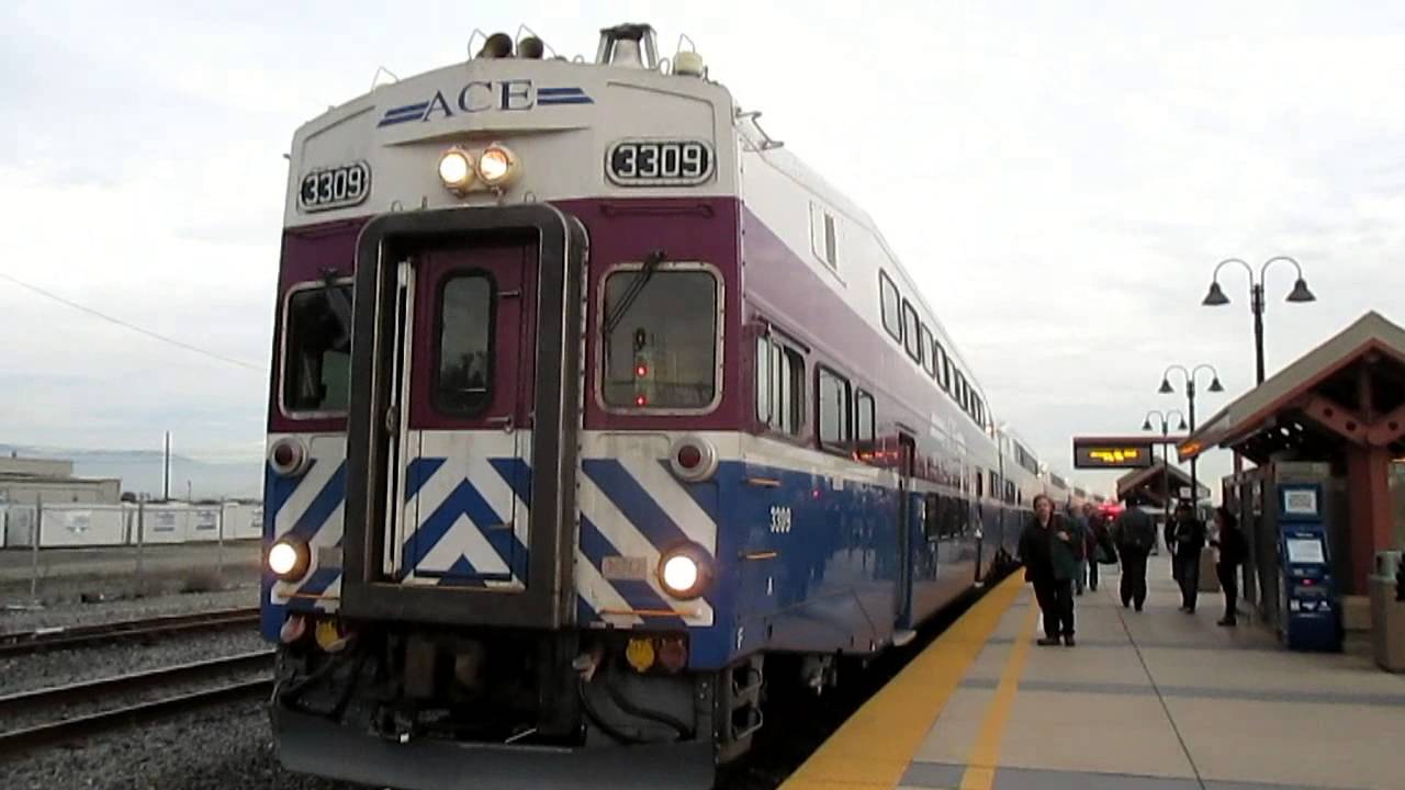 Caltrain, Amtrak and ACE at Santa Clara (January 28th, 2016)