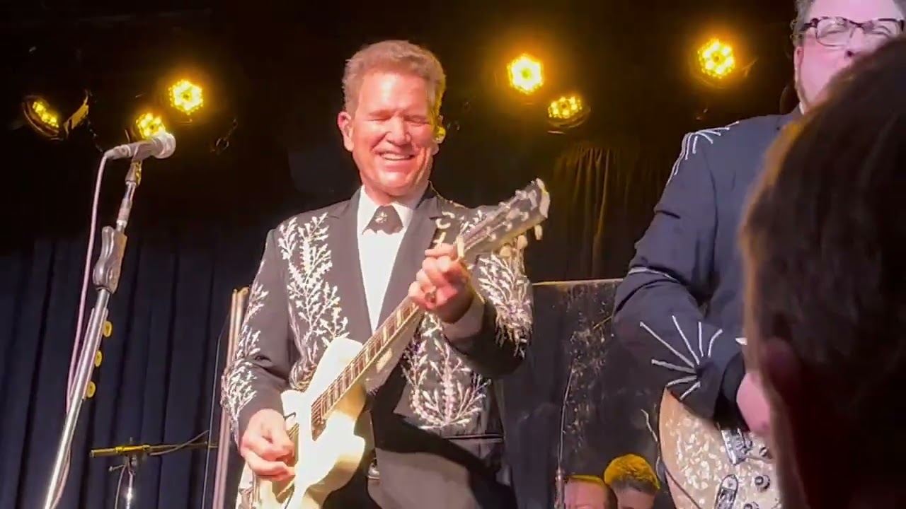 Chris Isaak, 