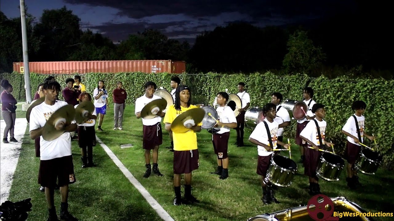 McDonogh 35 Drum Section vs McMain Drum Section [4th Quarter Battle] (2024)
