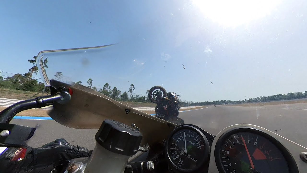 Crash ZX-7R EYBIS 18.06.2022 Parabolica Hockenheim GP