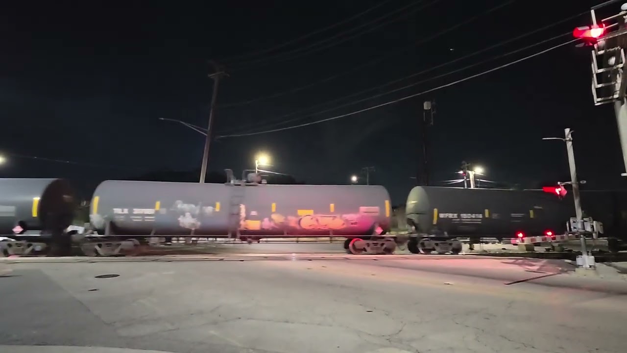 Iowa Interstate, Blue Island Metra Electric 