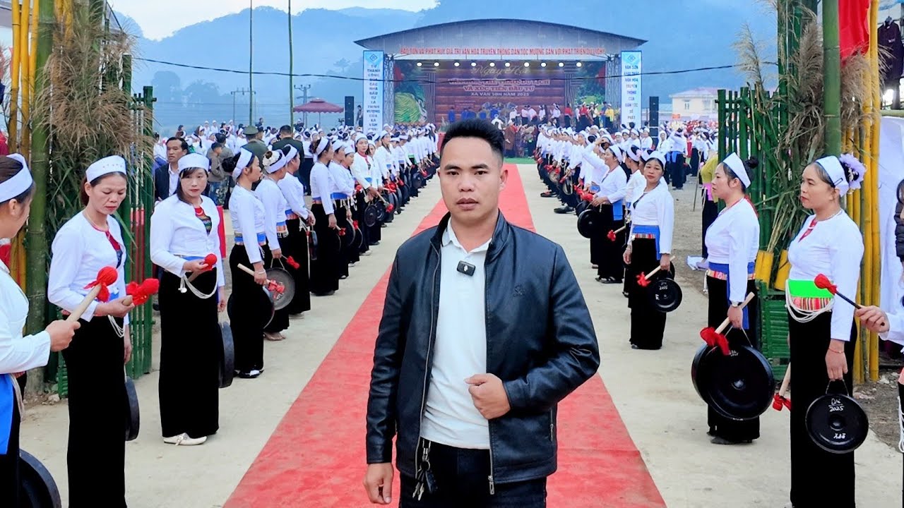 Qúa Sốc Trước Dàn Cồng Chiêng Đón Tiếp Đại Biểu Của người mường Xã Vân Sơn Tỉnh Phú Thọ 2025