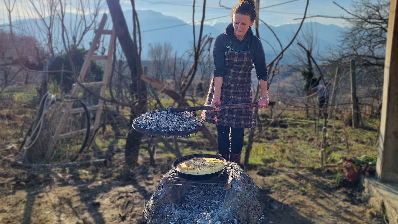 The Most Mouth-Watering Albanian Leek Pie You'll Ever Taste - Cooked in a Primitive Mud Oven