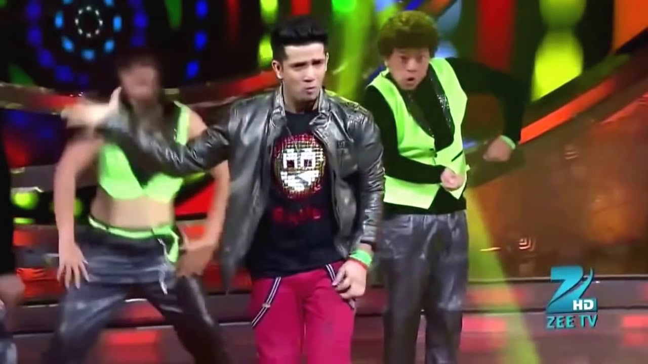 DID Lillmasters USA Finale.  Performed by Mudassar khan & Sharpshooterz crew