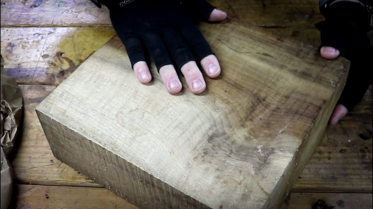 Woodturning Figured Myrtlewood