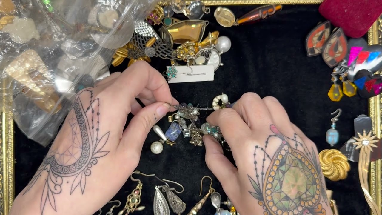 Thats Thrown Me A Bit... | LEGACY JEWELLERY UNBAGGING | Glorious Earrings!