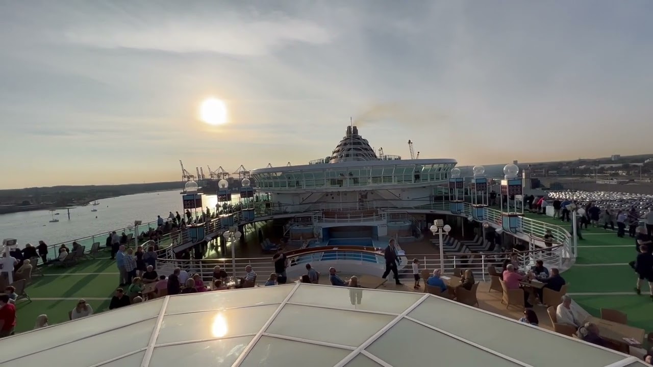 P&O Ventura: Day 1 - Embarkation and Southampton sailaway!