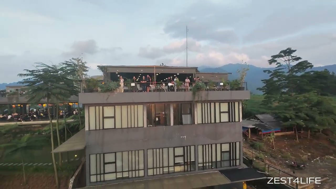 Flying Around Enjoying the Magnificent View of Sentul