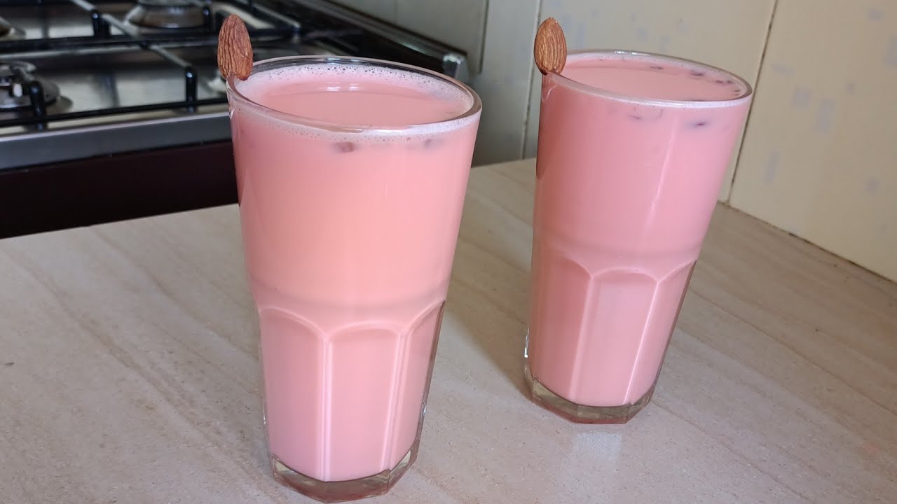 MilkShake ya Strawberry na Lozi tamu Sana