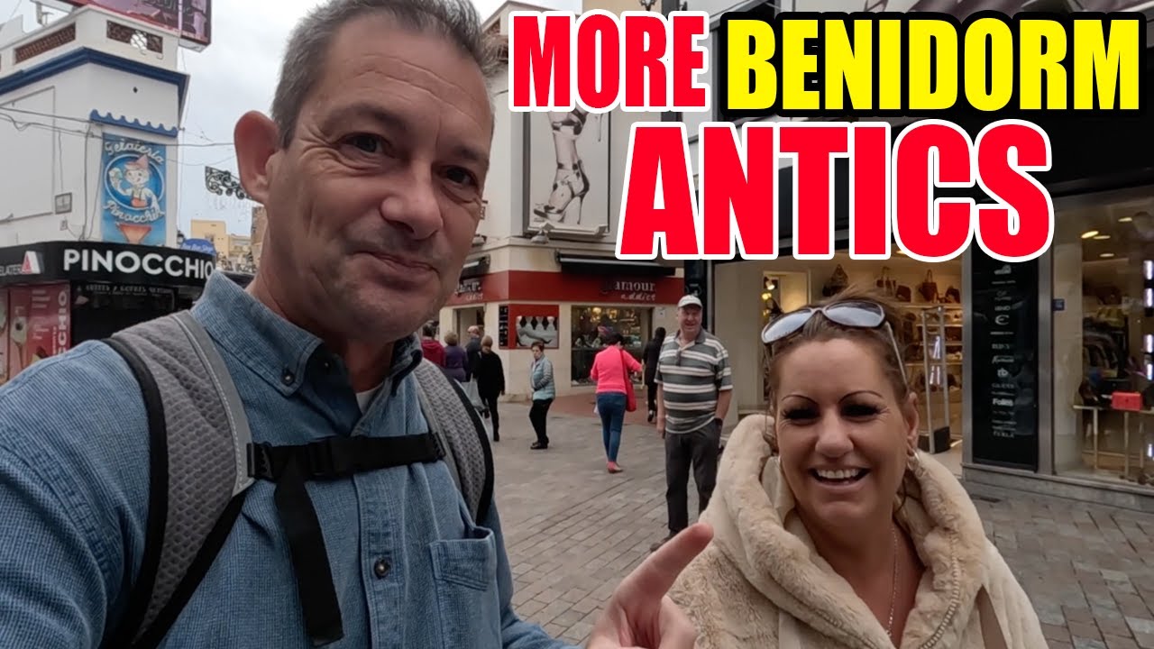 BENIDORM In Winter: FREE Drinks Cause KAREOKE Bedlam (40)