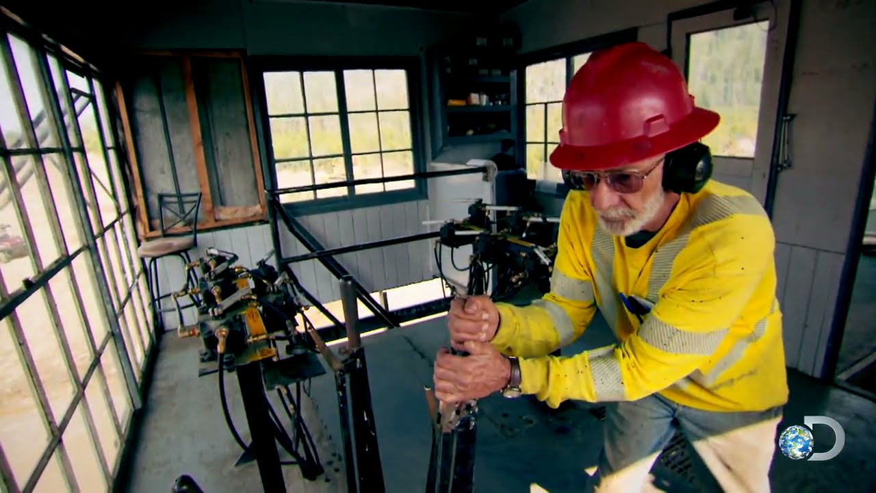 Learning to Drive a Gold Dredge | Gold Rush