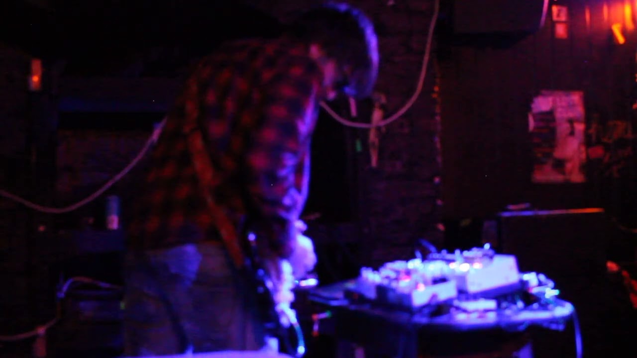 Perry Frank Live at The Spirit Of Gravity October 2025