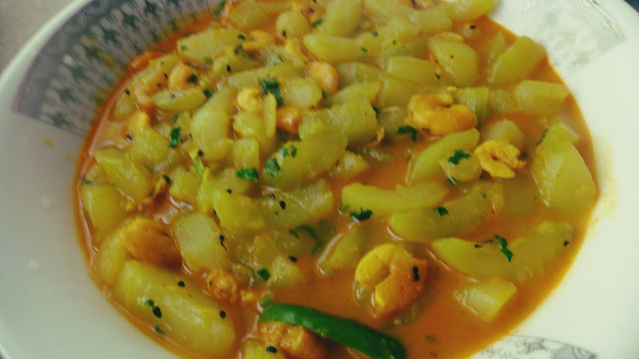 Easy recipe of cucumber  prawn curry