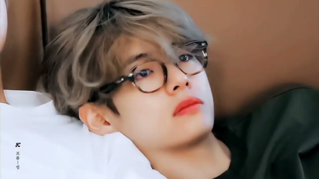 (방탄소년단 뷔 김태형) 뿔테안경의 대구소년 Daegu boy 👓 👦