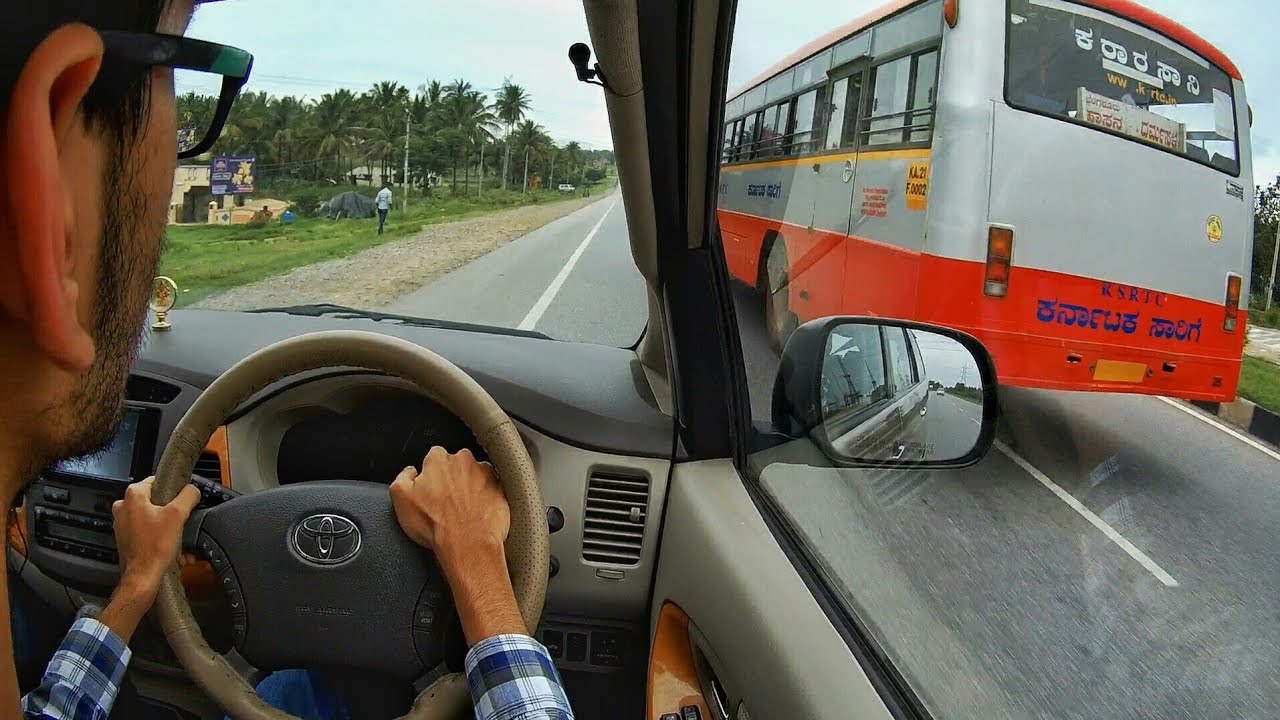 KSRTC SKS Bus driver pushes us off the highway main road!!!