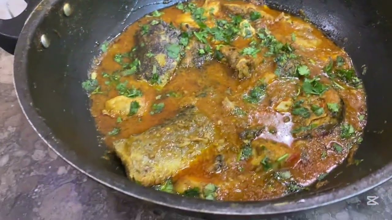 Fish karahi #fishsalan #fishkarahi #fishcurry 