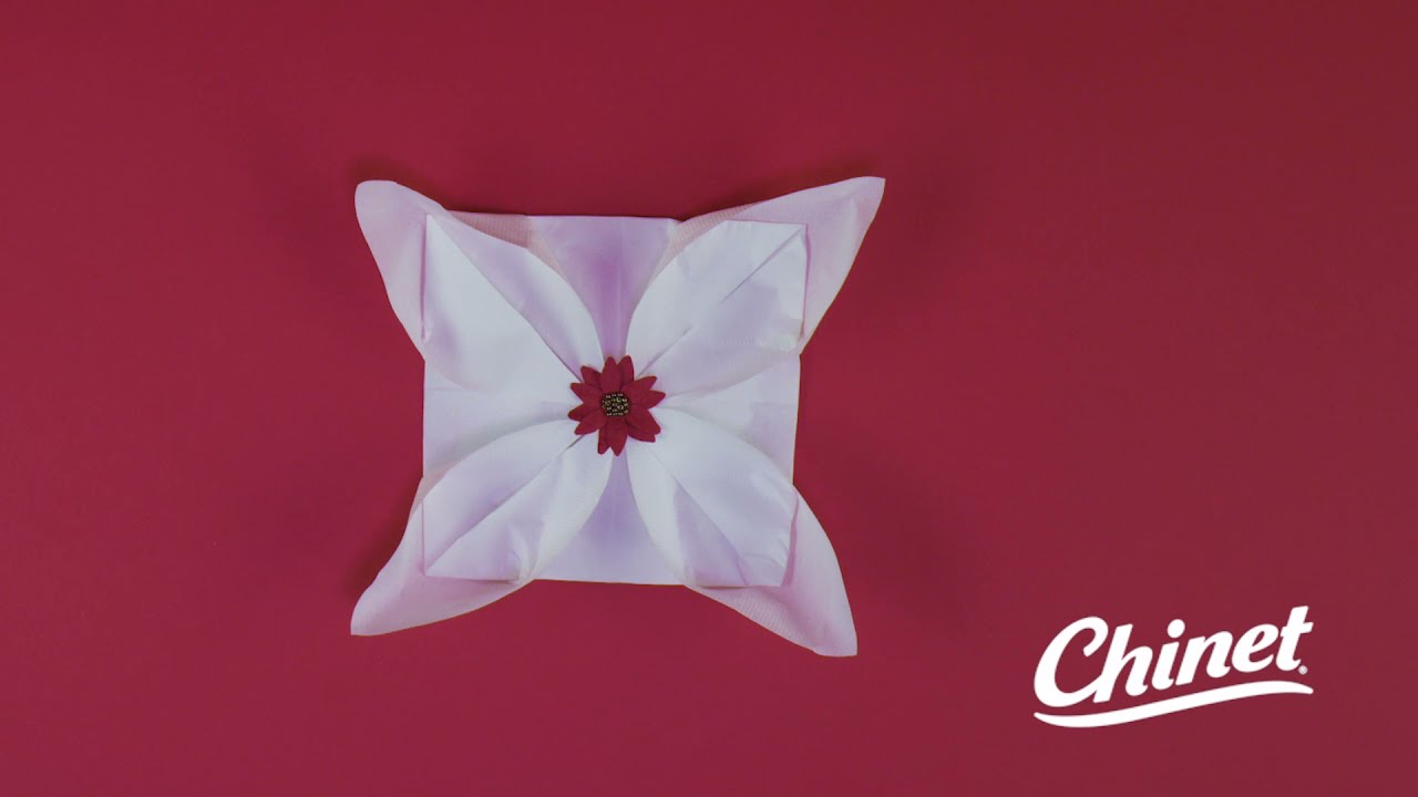 Poinsettia Napkin Fold
