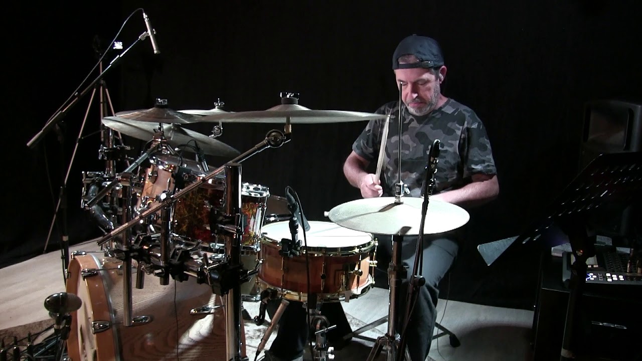 Using Paradiddle RLRR LRLL