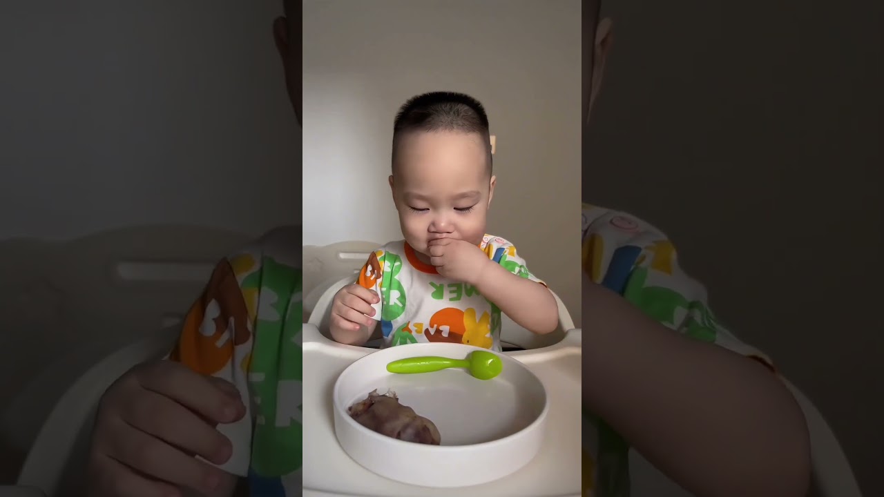 Cute Baby Self Feeds Nutritious Food! #food #cute #baby #eat #yummy #blw #bhojpuri #cutebaby