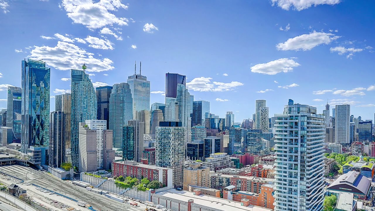 15 Lower Jarvis St, Unit 2809, Toronto, ON