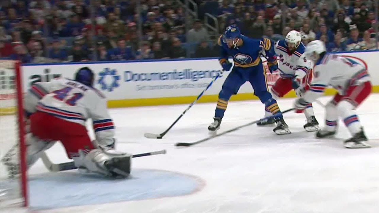 Only one hand needed for this goal!