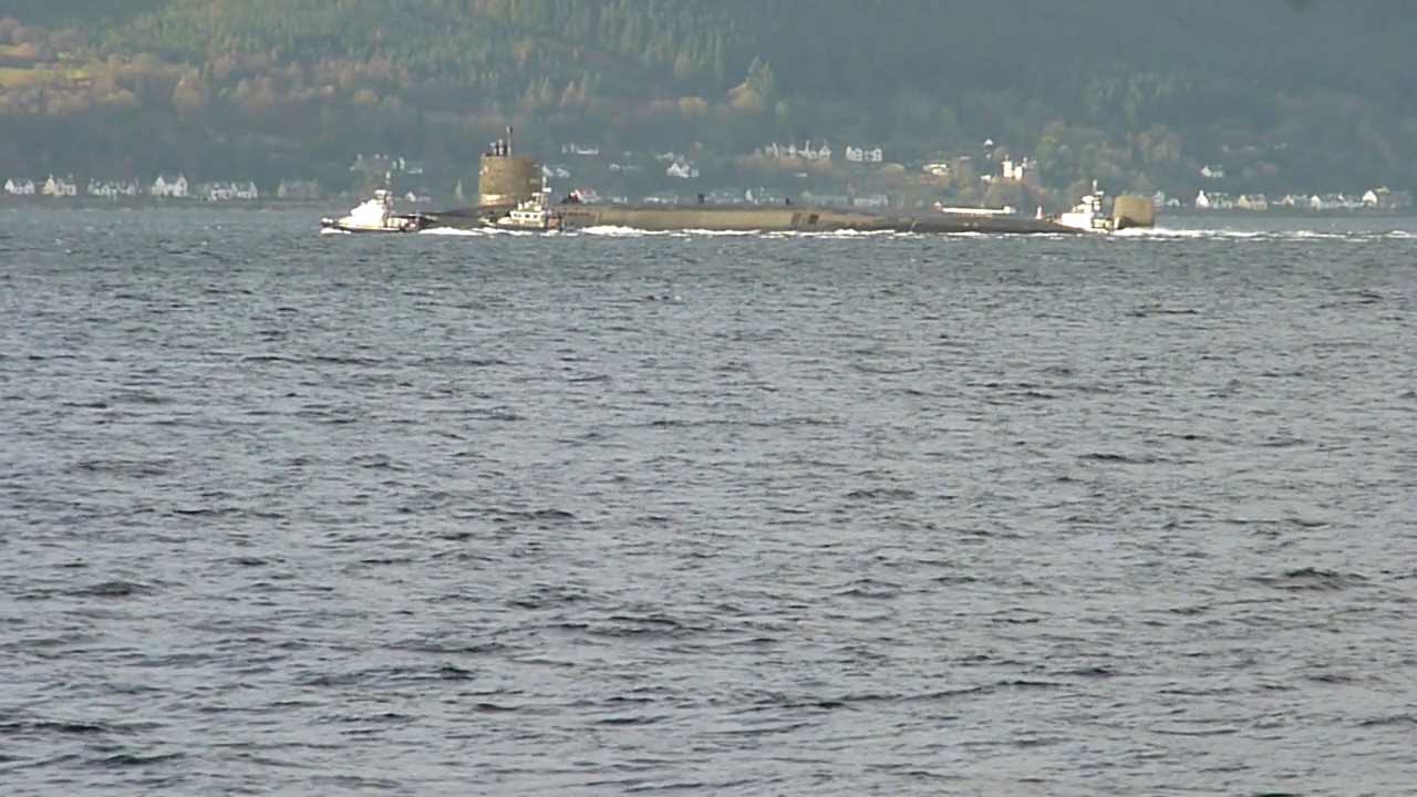 Nuclear Sub with escorts leaves the Clyde