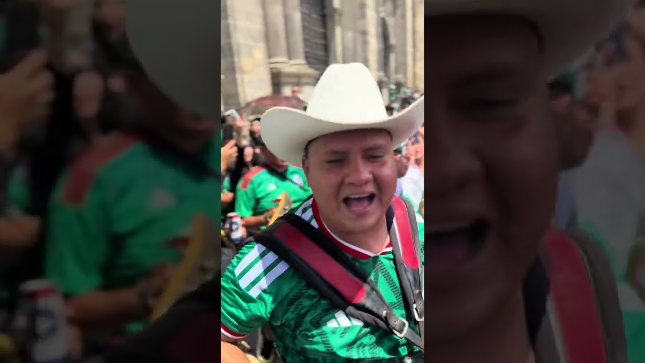 Que ching&oacute;n el ambiente en el fan fest!!!🇲🇽🍻 #mundial2026 #mundial #regionalmexicano