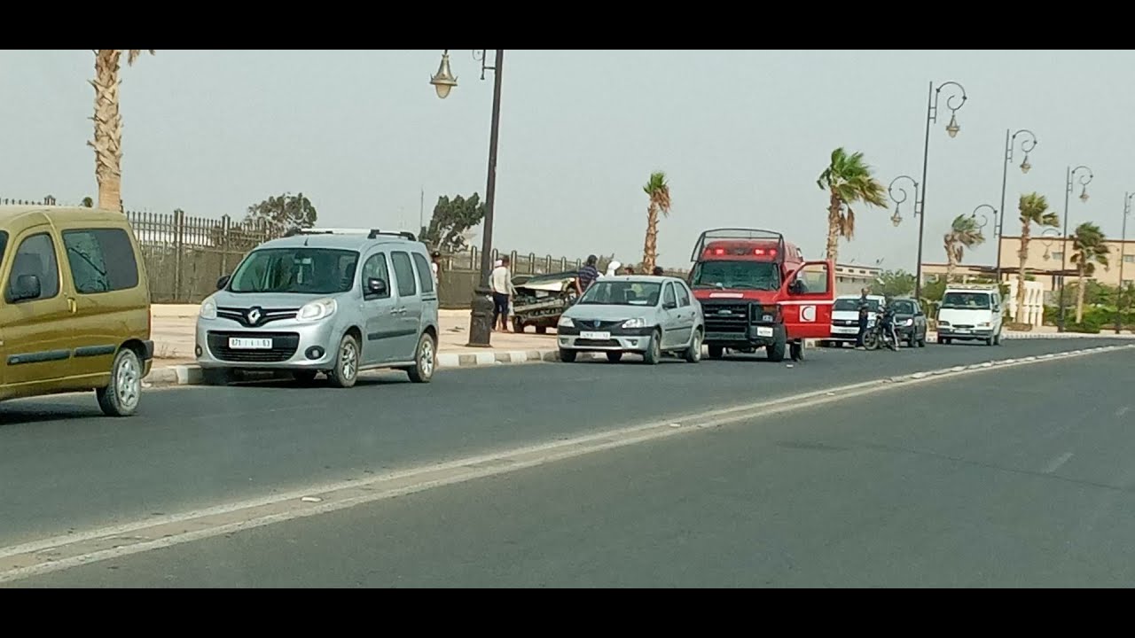 حادثة سير خطيرة مابين مخيم الربيب ومدينة السمارة الحمد لله لم تخلف ضحايا
