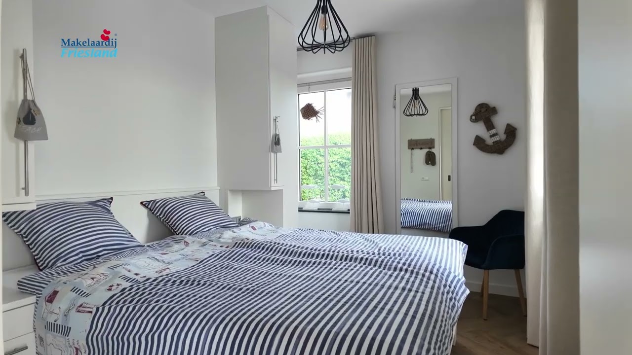 Schitterende villa aan de Friese wateren in Delfstrahuizen - Makelaardij Friesland