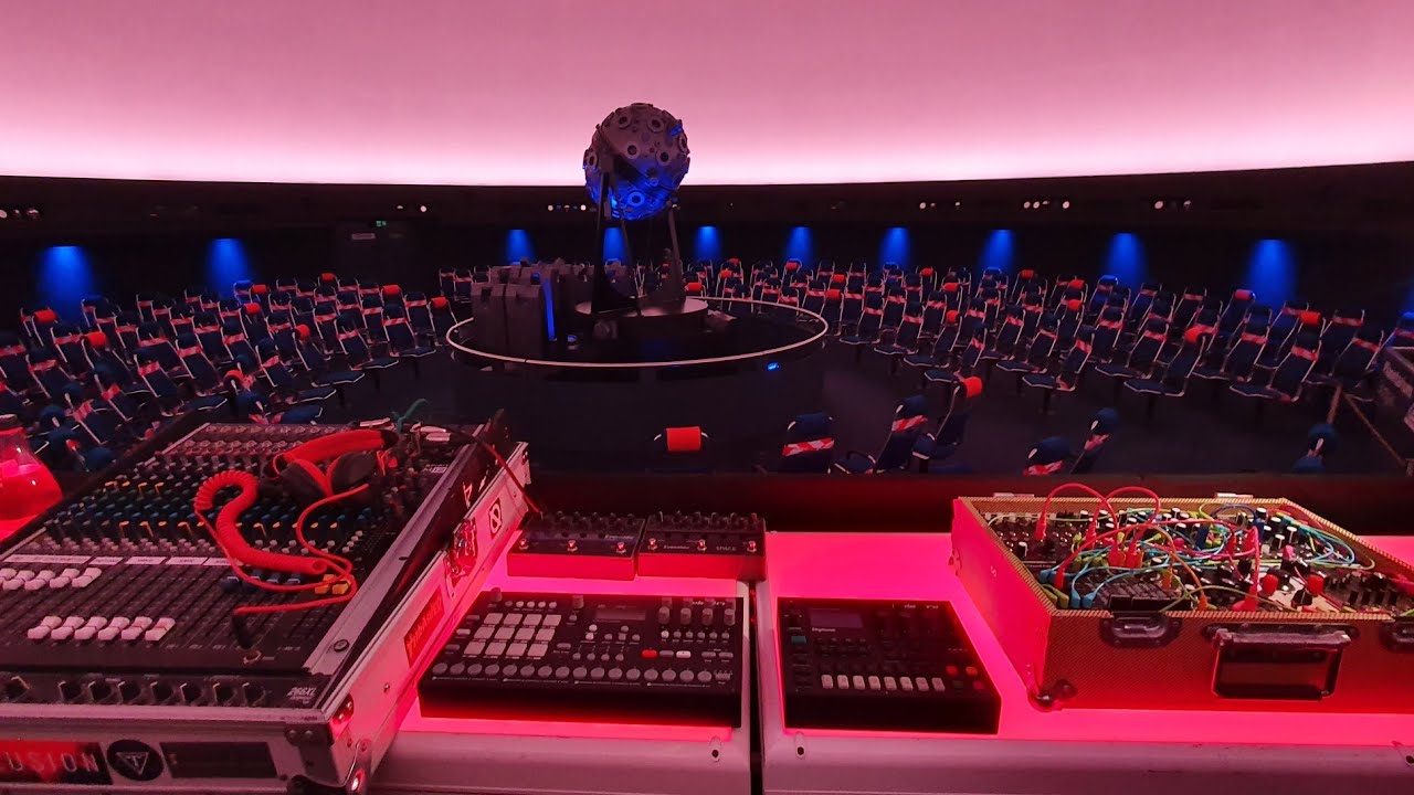 Sinus LIVE @ Planetarium Stuttgart X Tunesday