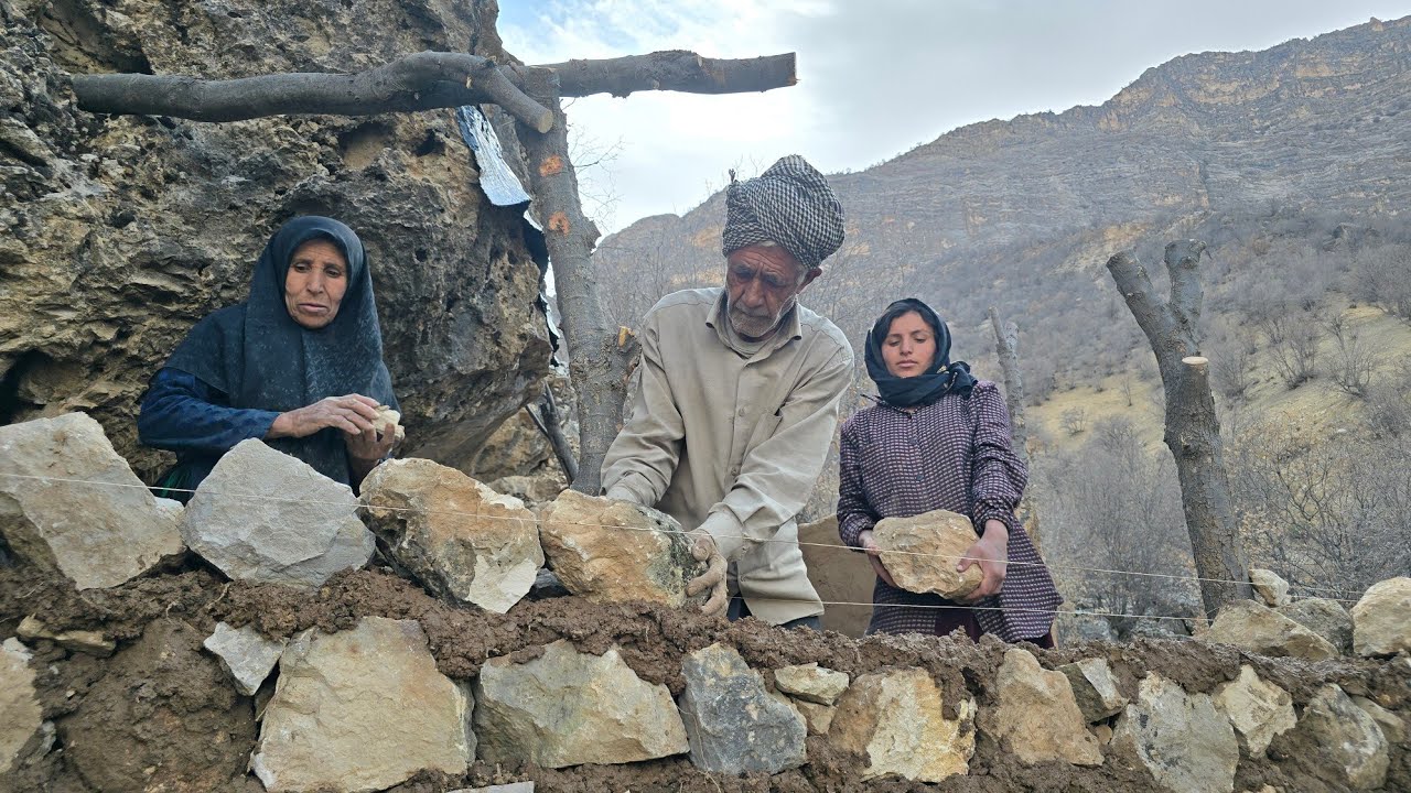 The Hard Life of Nomadic Nomads | Rebuilding a Cave in the Mountains for Survival