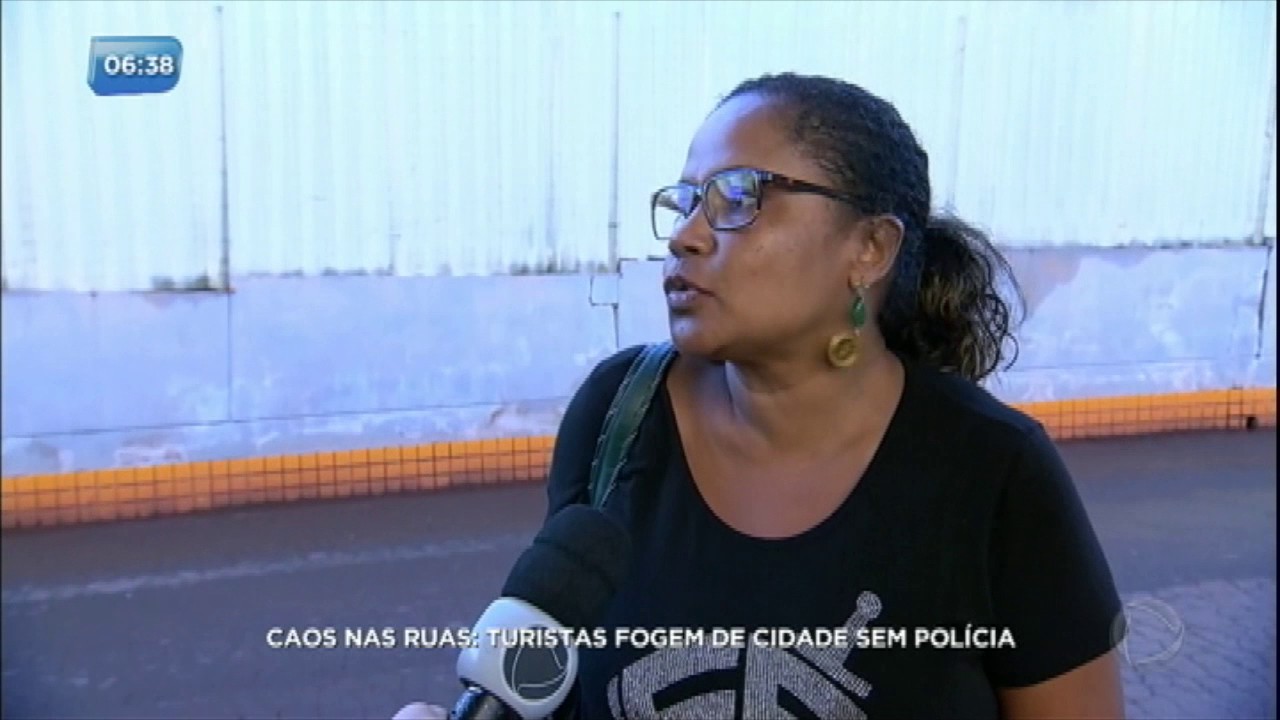 ES: com medo da violência, venda de passagens de ônibus cai e turistas antecipam volta para casa
