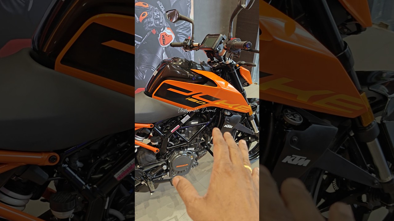The all-new KTM Duke 160 (2025) 