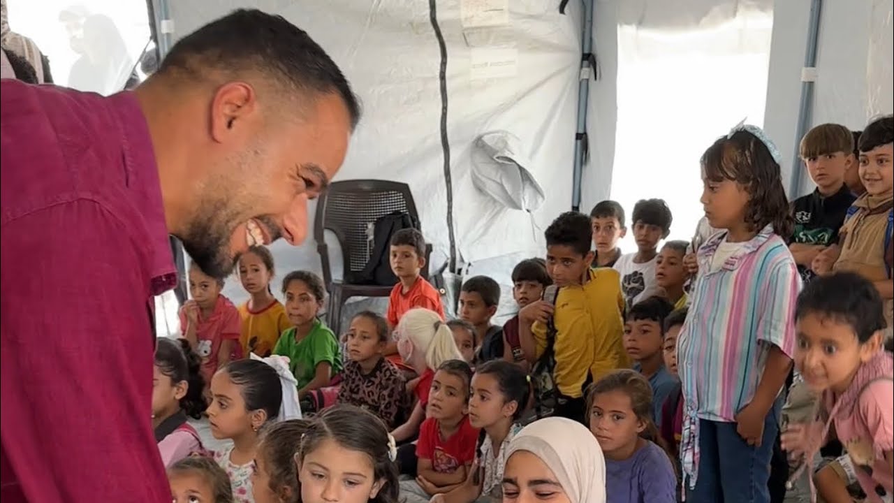 فرحة الاولاد بالخيمة التعليمية بالوجبات و العصير