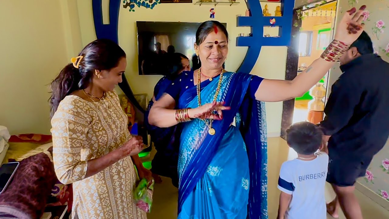 वाढदिवस असल्याने सकाळी सकाळी विनोदी आत्या आली 🫢