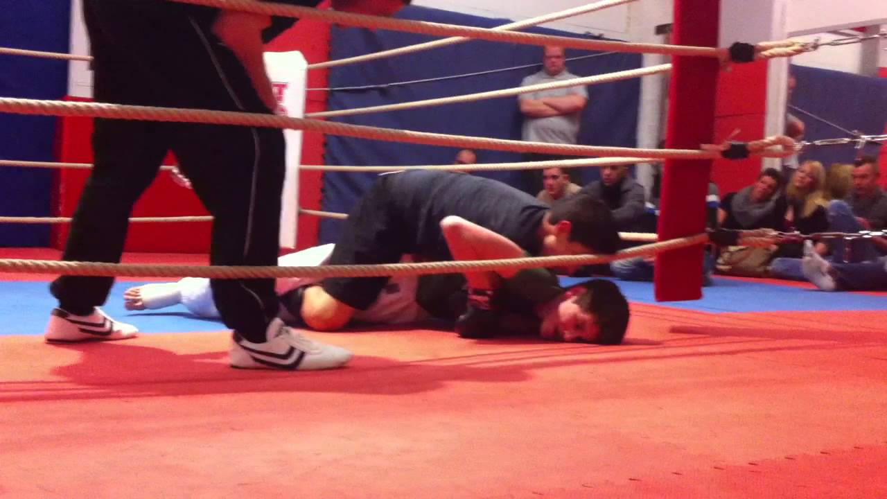 MMA-Fight Nachwuchsturnier Sportschule Rahn 1.12.12