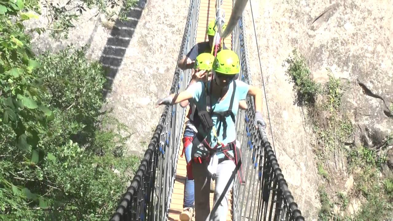 Attrattori in Basilicata. Tra Castelmezzano e Pietrapertosa un ponte nepalese