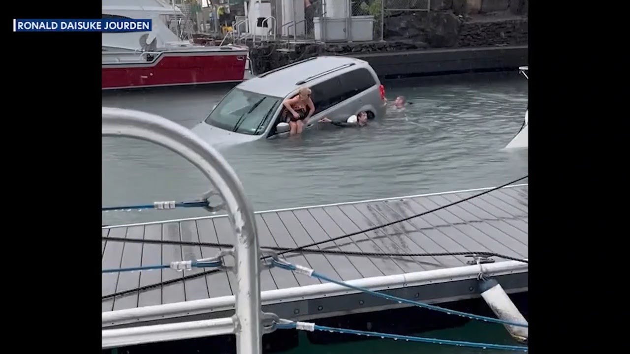 For second time, car drives right in Big Island harbor