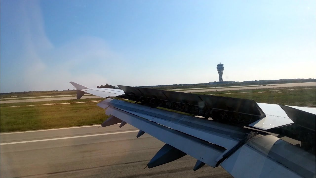 Lufthansa A321 approach and landing at Barcelona w/ cabin announcements!