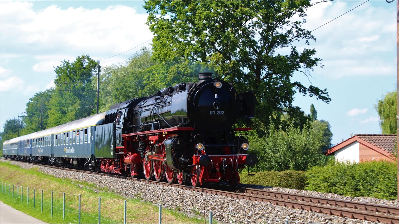 01 202 mit dem Swiss Train Bleu in der Ost-Schweiz