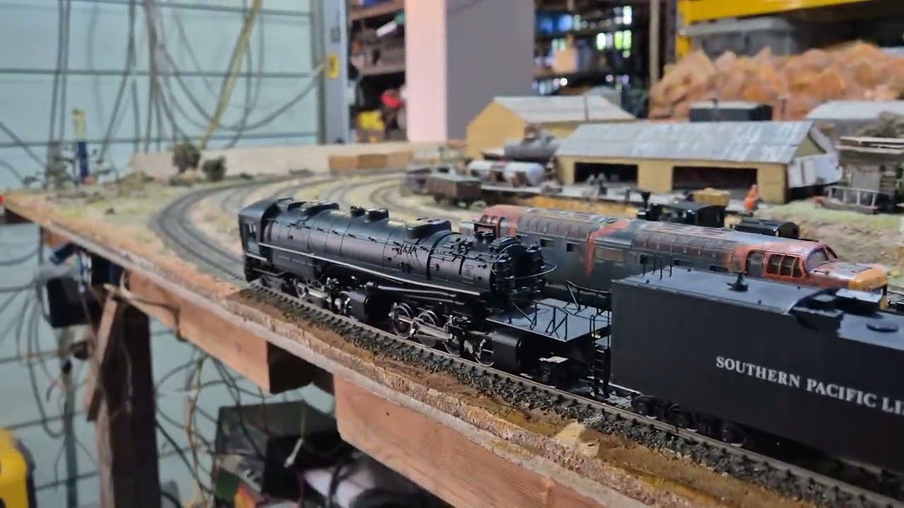 Rivarossi Southern Pacific Lines Cab Forward 4 4 4 2 locomotive.