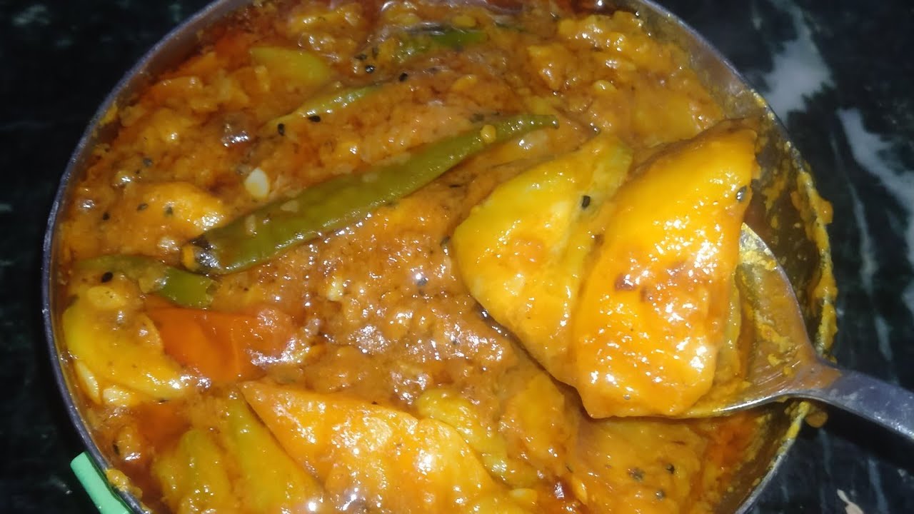এইভাবে একবার ঝিঙে রান্না করেই দেখো সবাই আঙ্গুল চেটে খেতে খেতে বাধ্য হবে।