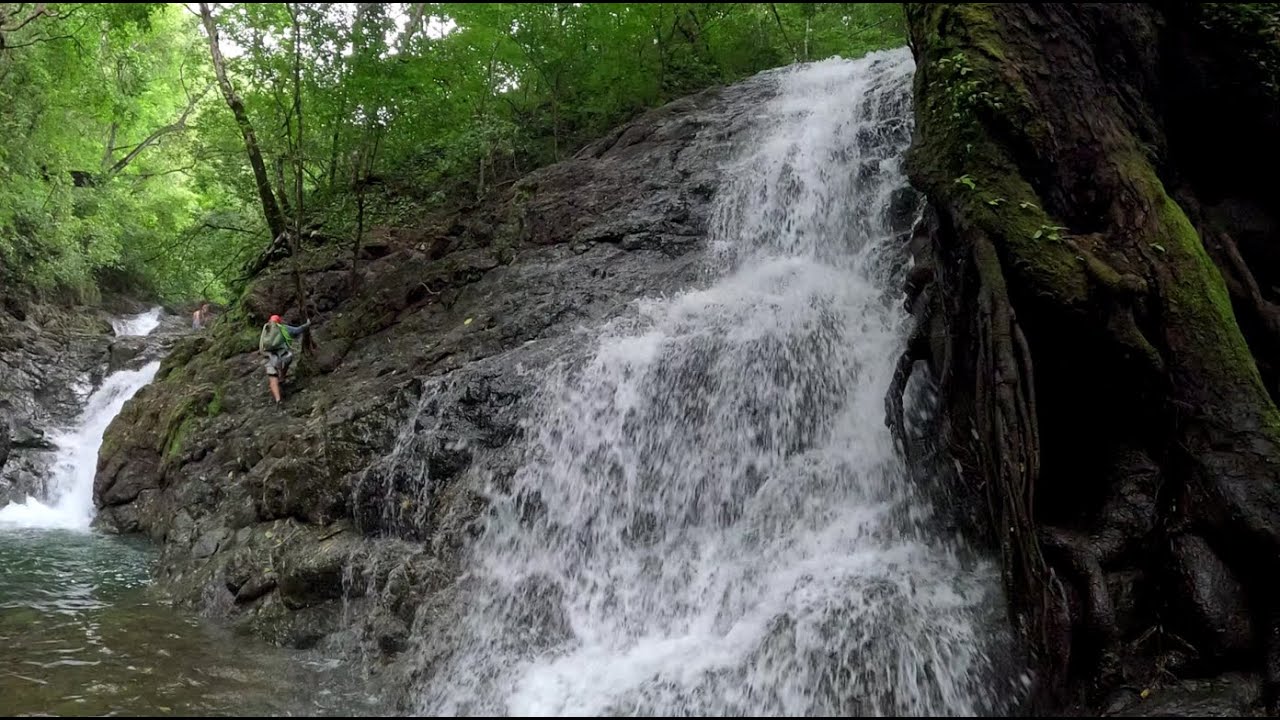 Costa Rica - Rappelling Cascada Malanoche